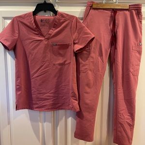 Figs Mauve XS top XS petite pant
